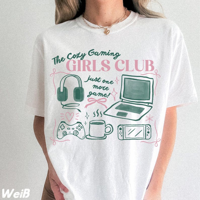 The Cozy Gaming Girls Club T-S - Pc Gaming Club のレビューと価格