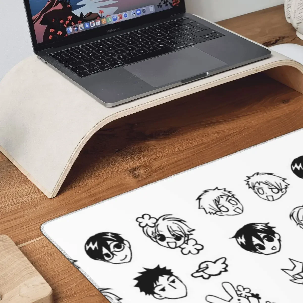 Ouran Host Club Doodles Large  - Pc Gaming Club のレビューと価格