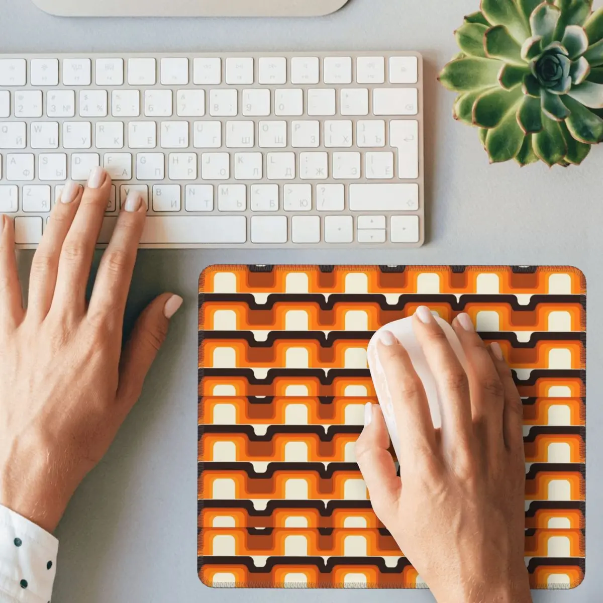 Mid-Century Modern Meets 1970s - Pc Gaming Orange のレビューと価格
